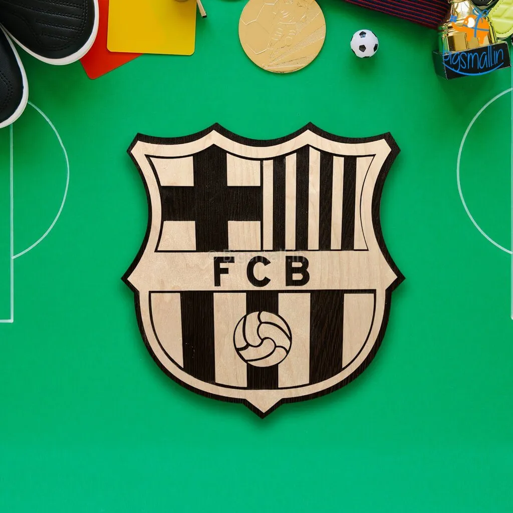 Barcelona Engraved Wooden Crest