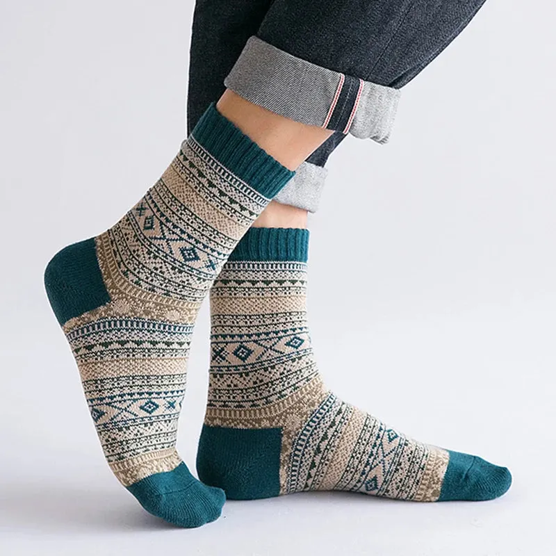 Cozy Up with 5-Pairs Wool Winter Socks for Men and Women