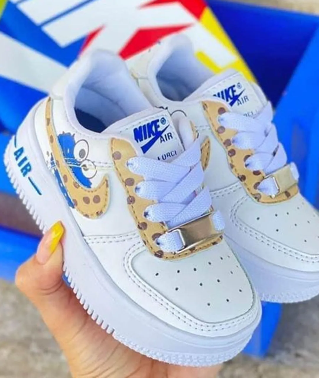 NIKE AIR FORCE 1 COOKIE MONSTER KIDS