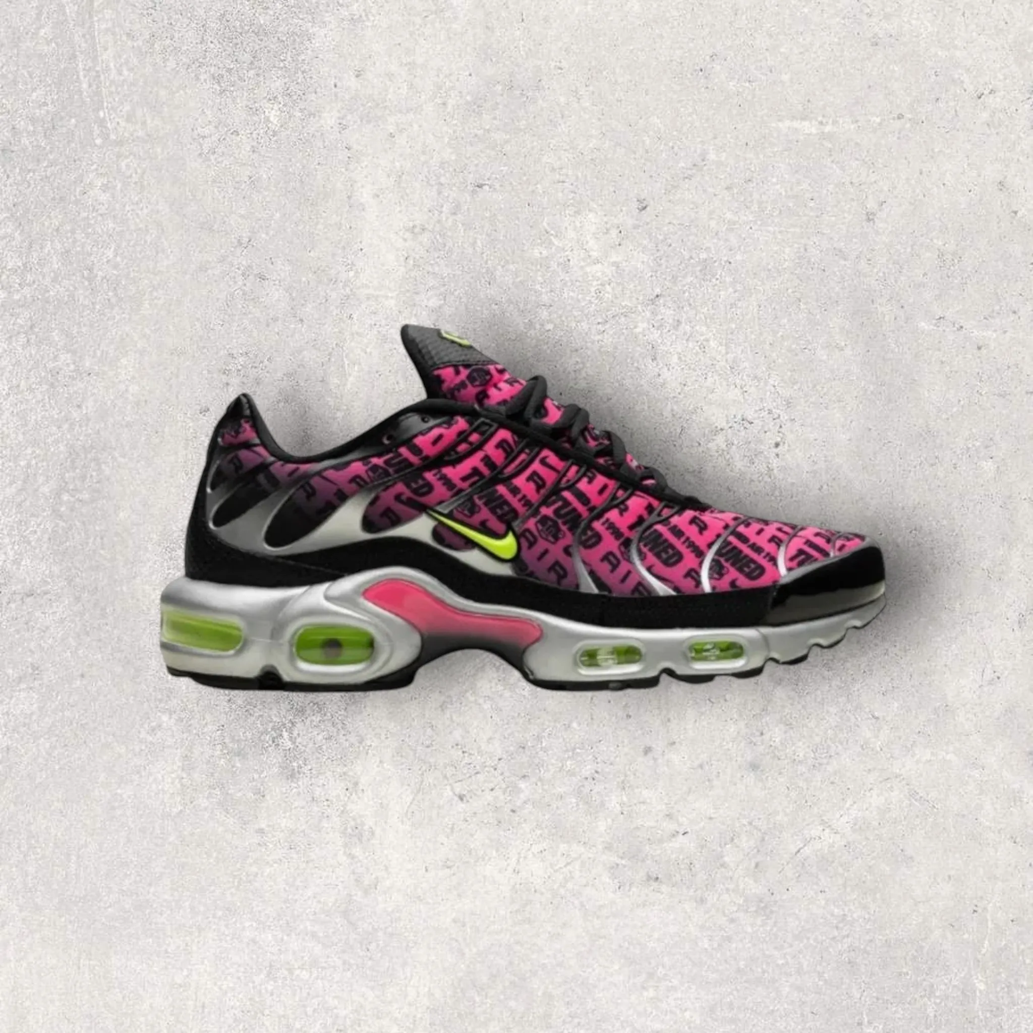 NIKE AIR MAX PLUS TN - HYPER PINK