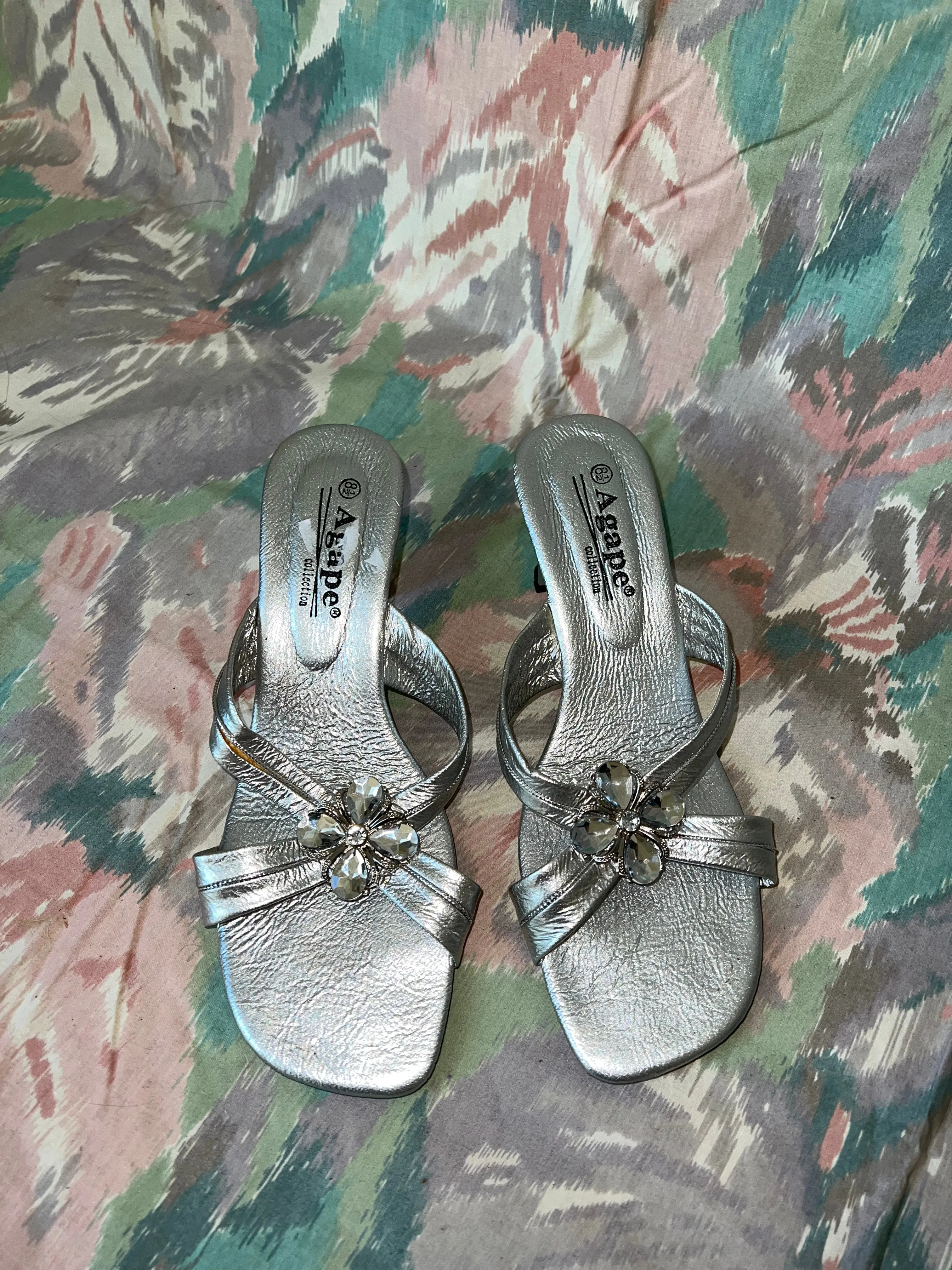 Silver Flower Kitten Heels