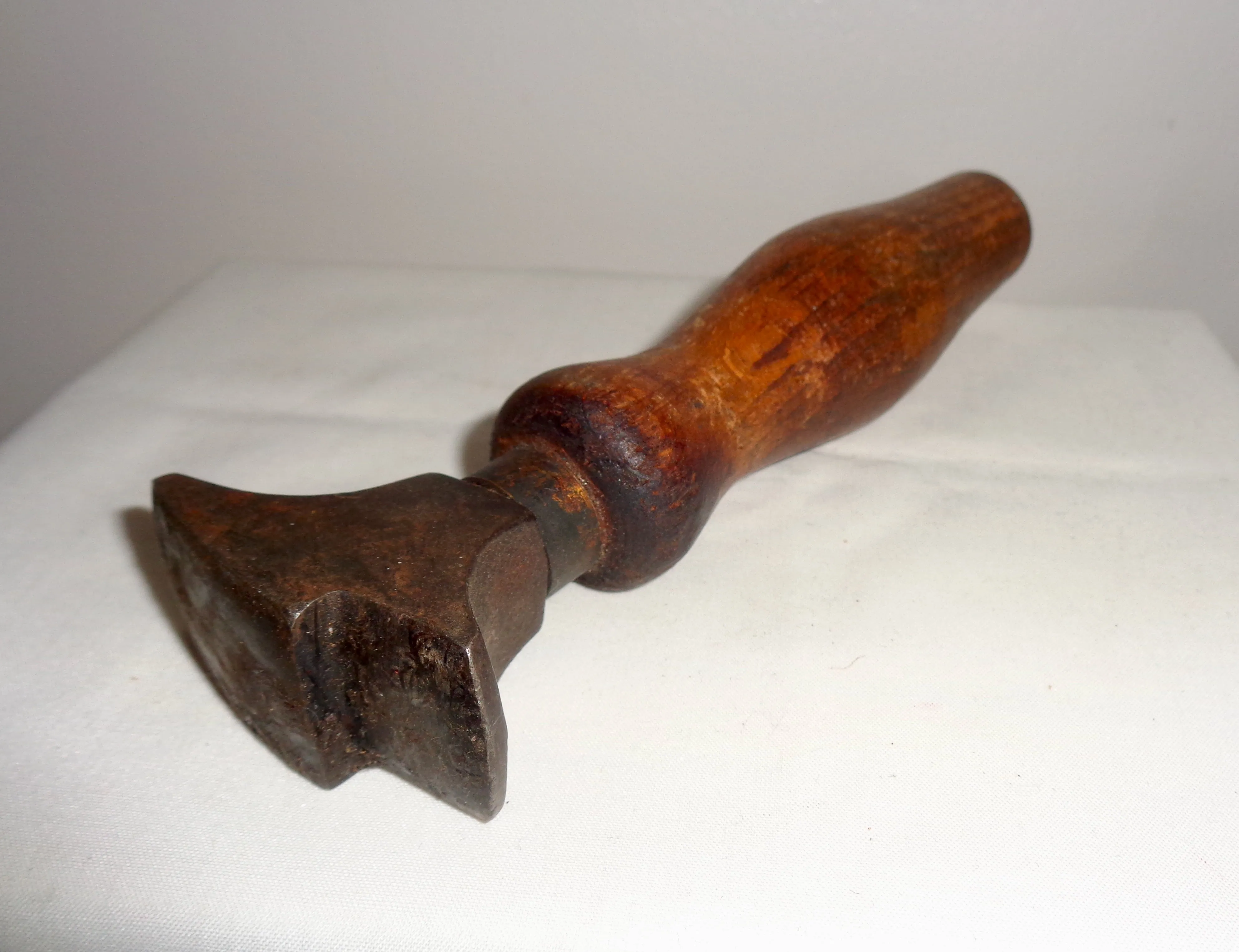 Vintage Small Heel Iron Hand Tool Used For Shoe Burnishing