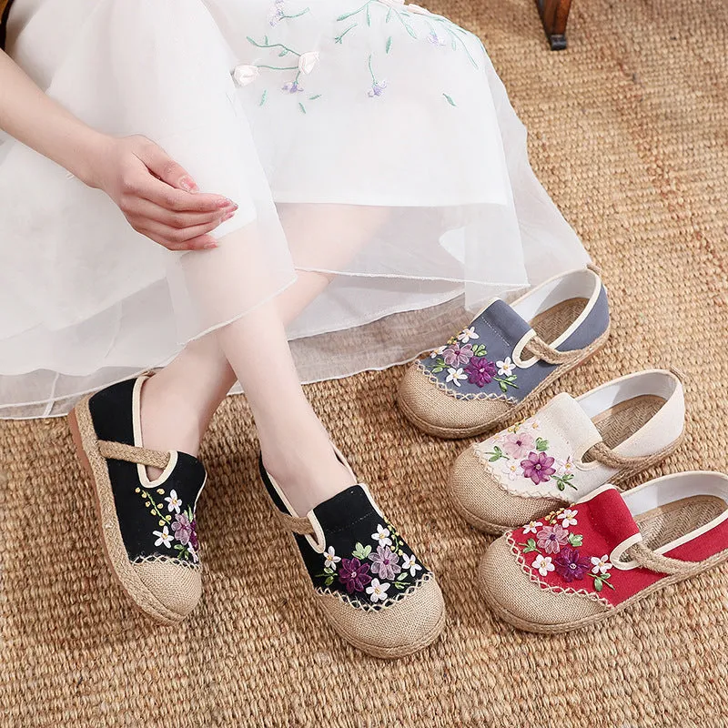 Women's Style Ribbon Embroidery Floral Pattern Ancient Canvas Shoes